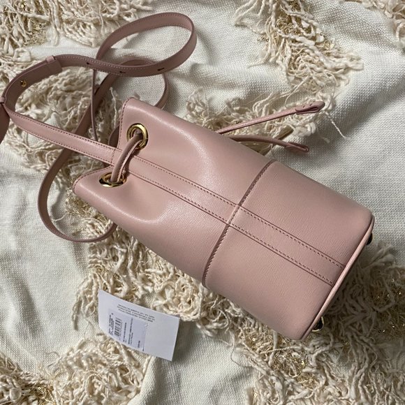 Salvatore Ferragamo City Quilted Gancio Bucket Bag - Picture 15 of 16